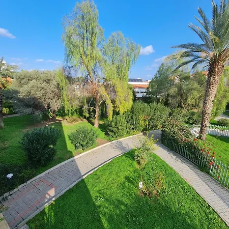Apartment Girnenin Kalbinde Guenluek Kiralik Tek Odali Aglantzia